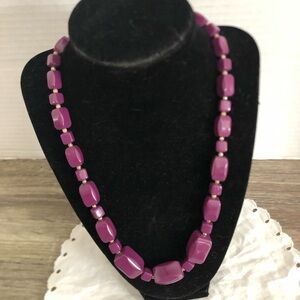 Vtg Purple Graduated Beaded Necklace